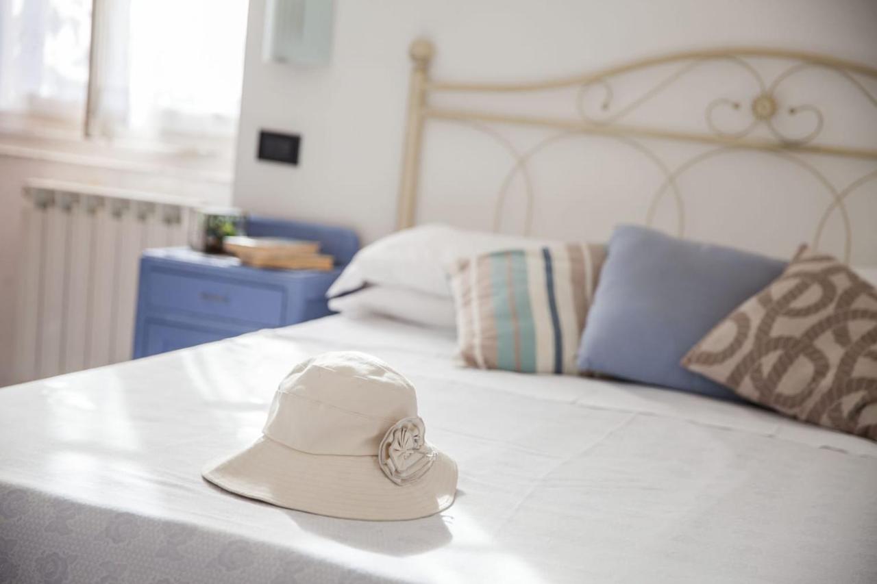 Mimosa Hotel 2*